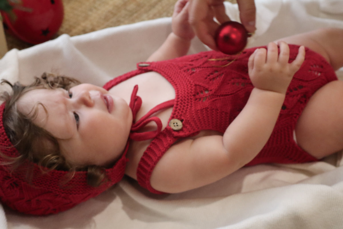 Knitted Cotton Woodlands Bonnet - Red