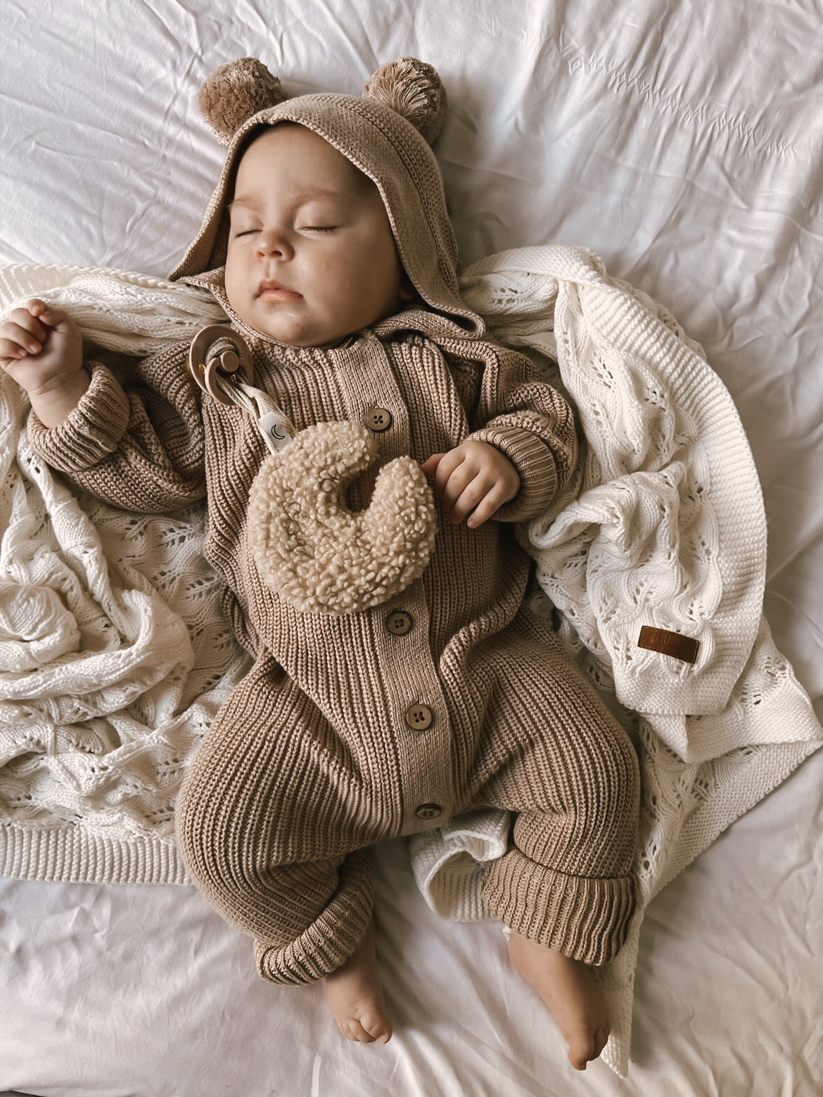 Classic Hoodie ~ Cacao - Little B's 